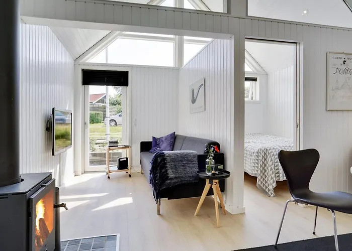 Solfrid - 150m From The Sea By Interhome 펜션